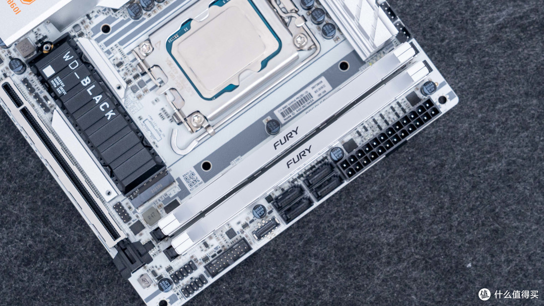 11L艺术级ITX：乔思伯T9 七彩虹 B860I+索泰5070Ti SOLID装机分享