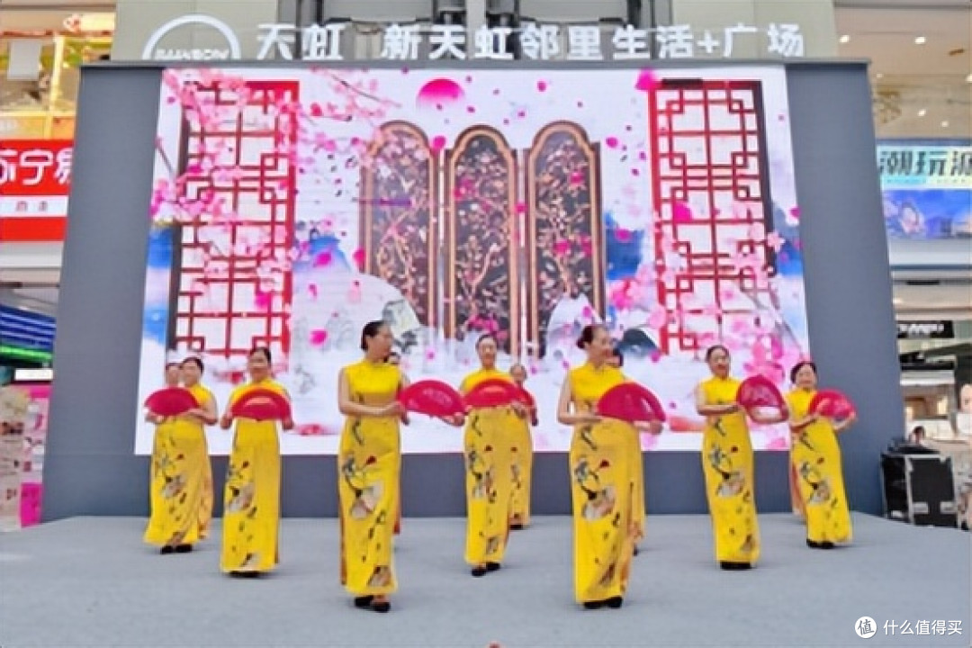 广东:锦绣惠州迎全运,巧心霓裳贺华诞