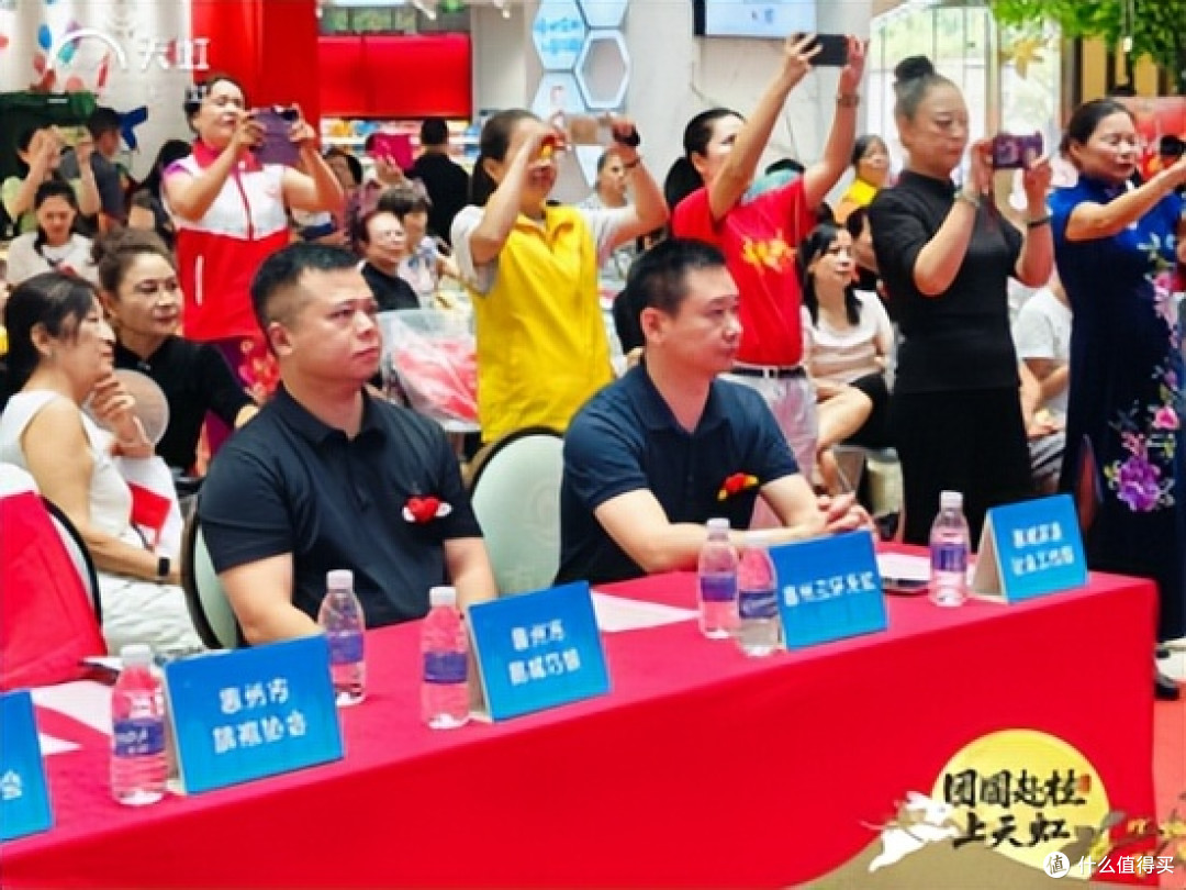 广东:锦绣惠州迎全运,巧心霓裳贺华诞