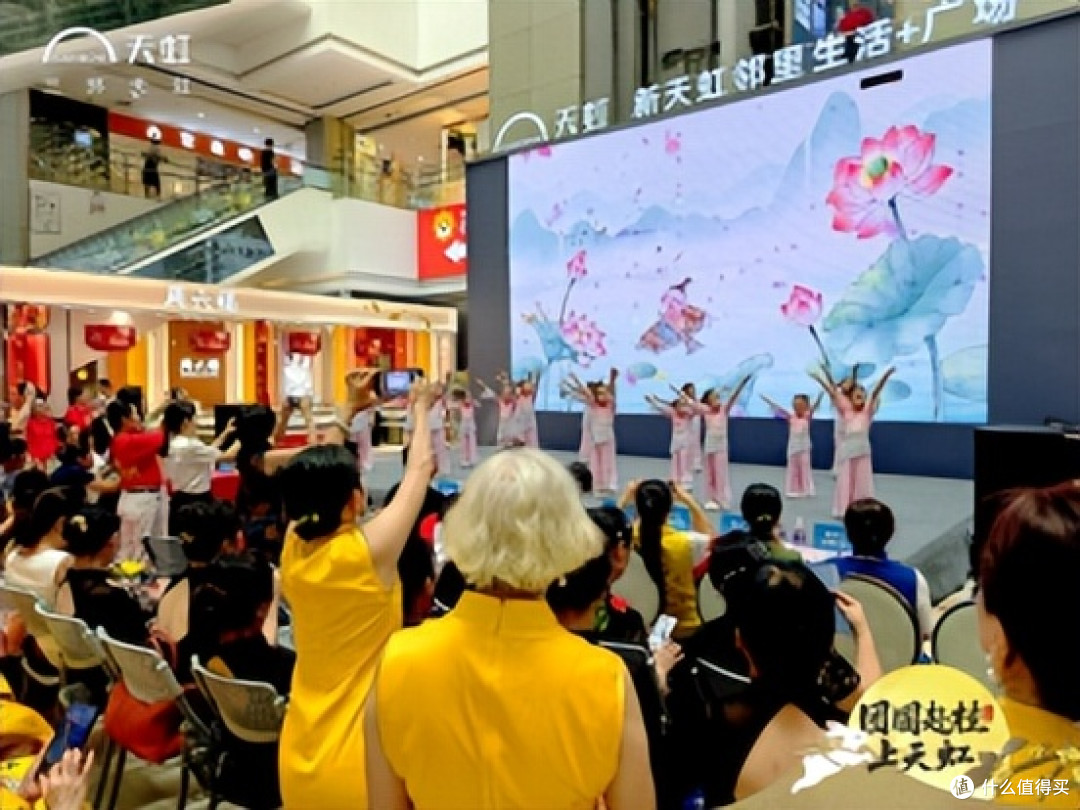广东:锦绣惠州迎全运,巧心霓裳贺华诞