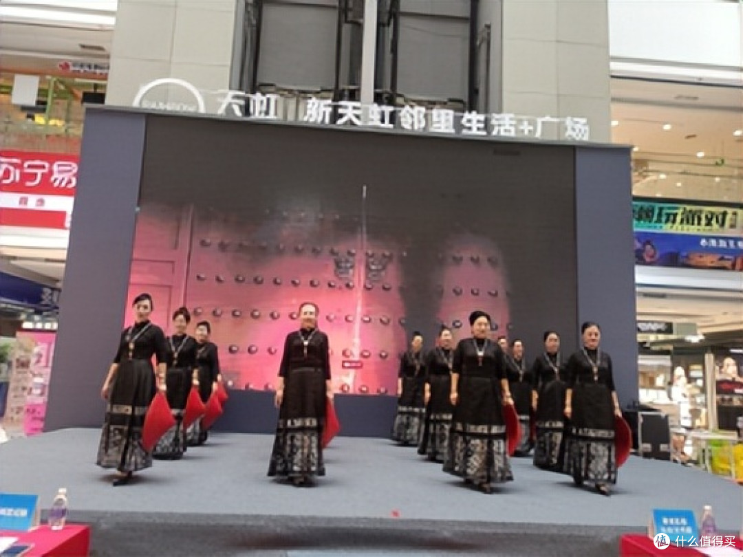 广东:锦绣惠州迎全运,巧心霓裳贺华诞
