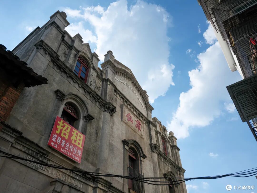 高速会堵车,景点会堵人,连沙漠都会堵骆驼,国庆还可以怎么玩?