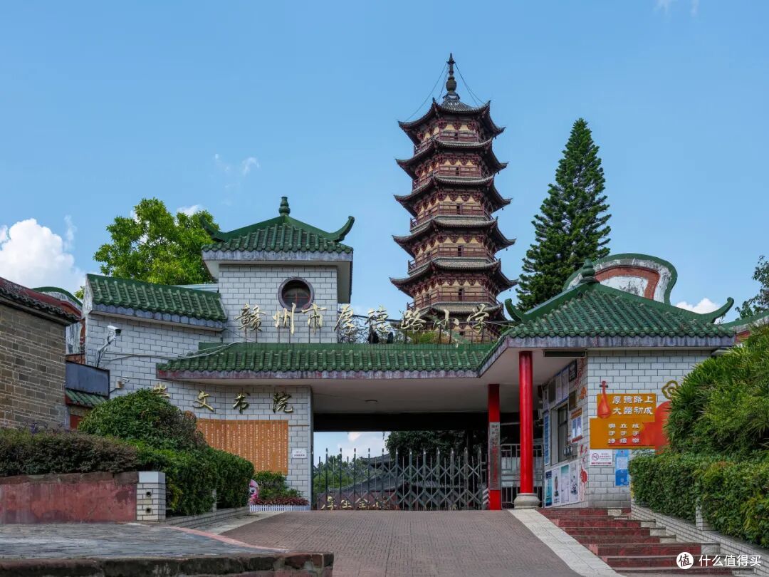 高速会堵车,景点会堵人,连沙漠都会堵骆驼,国庆还可以怎么玩?