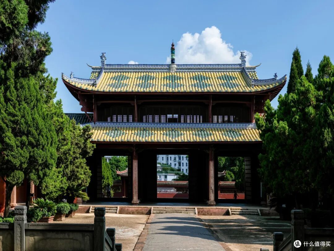 高速会堵车,景点会堵人,连沙漠都会堵骆驼,国庆还可以怎么玩?