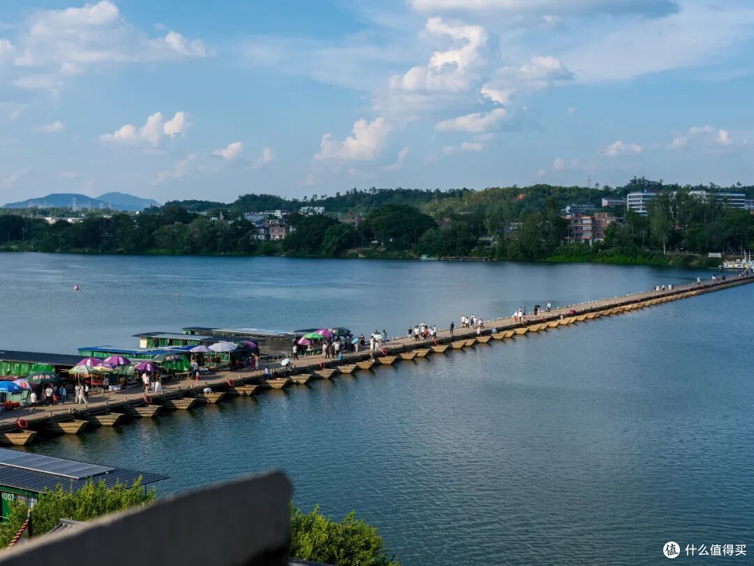 高速会堵车,景点会堵人,连沙漠都会堵骆驼,国庆还可以怎么玩?