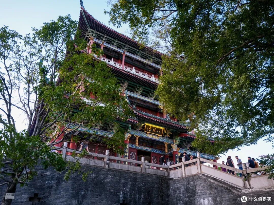 高速会堵车,景点会堵人,连沙漠都会堵骆驼,国庆还可以怎么玩?