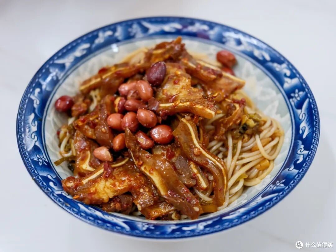 在这个征服全国食客味蕾的城市,吃到七步一晕碳是什么体验?