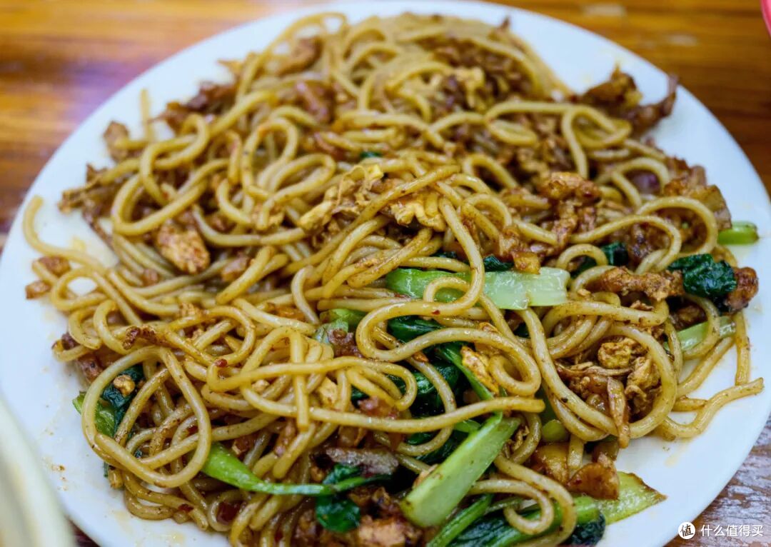 在这个征服全国食客味蕾的城市,吃到七步一晕碳是什么体验?