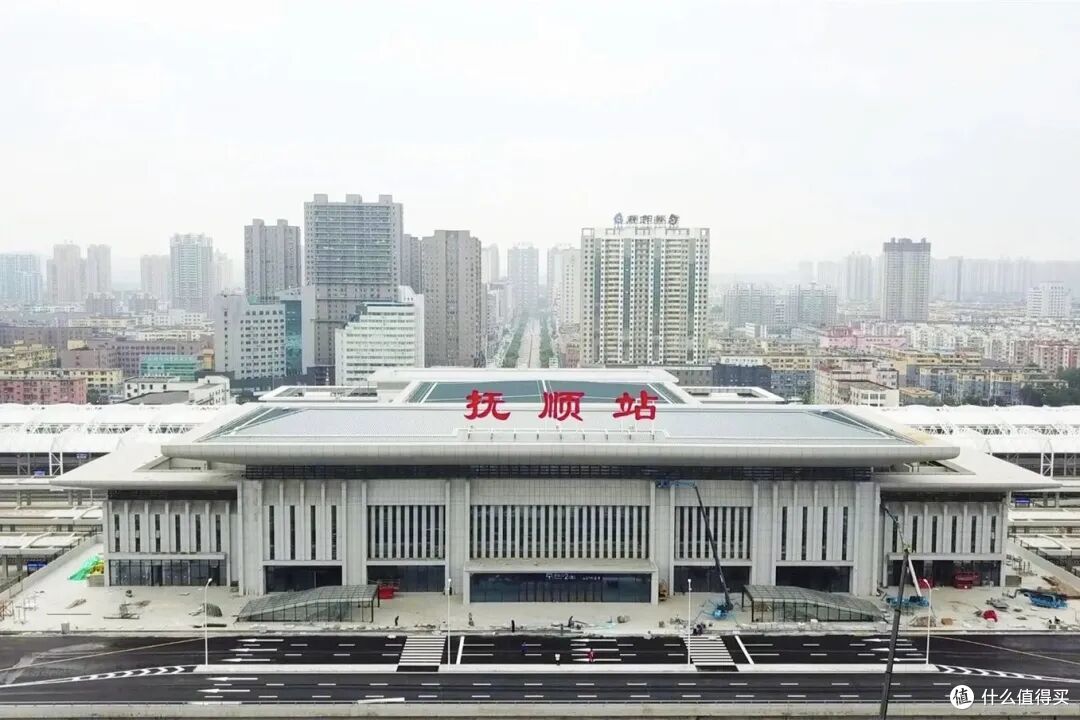 又开一条重量级高铁!今年冬天最火爆的地方肯定就是她了!