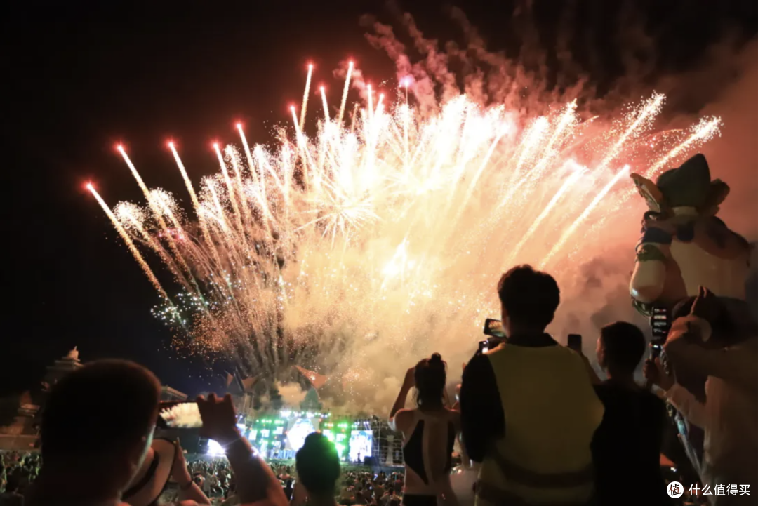 又开一条重量级高铁!今年冬天最火爆的地方肯定就是她了!