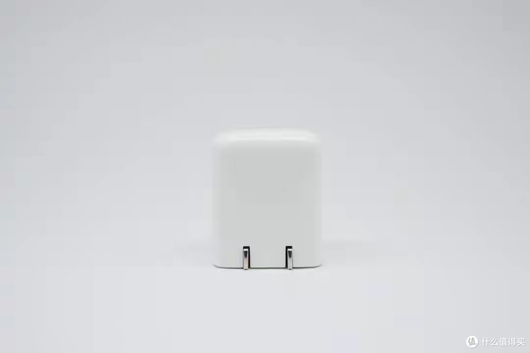 航嘉发布灵动F45 Neo充电器,为iPhone17量身定制的45W安全快充