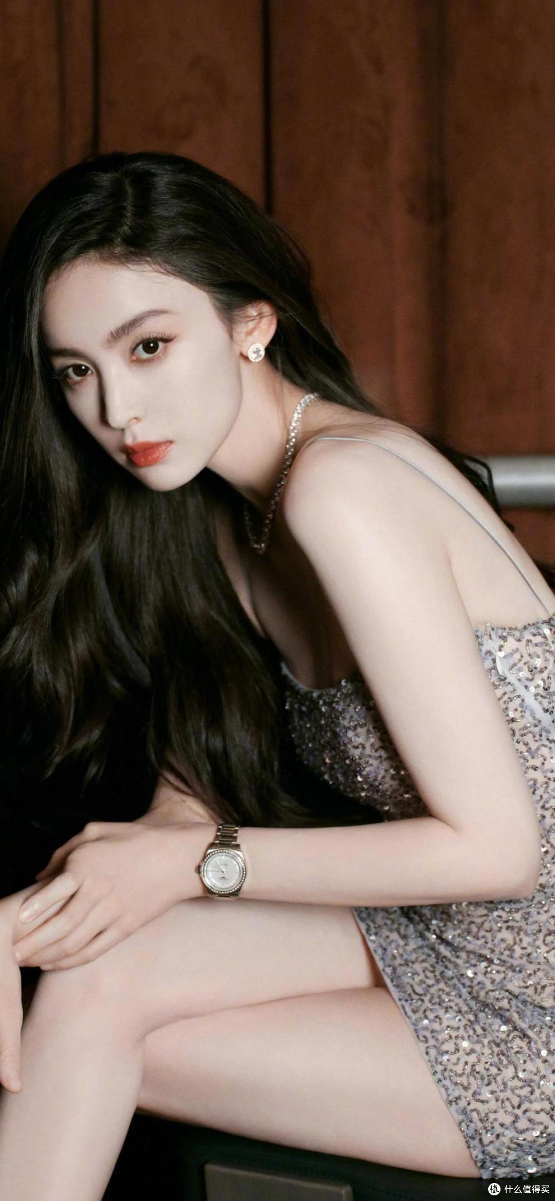 绝美颜值暴击！古力娜扎生图引热议，“人间富贵花”高级审美