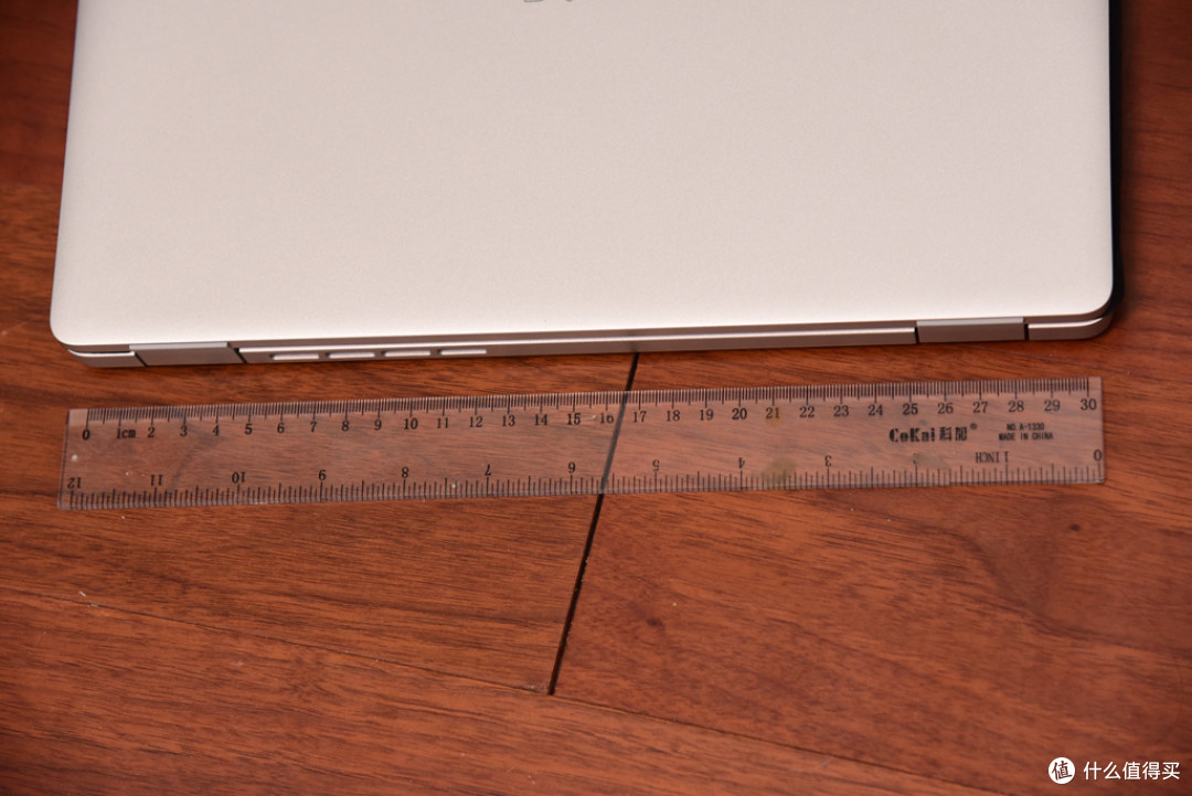 AI模型!长续航!40Gbps!指纹开机!戴尔Pro14商务笔记本实测!