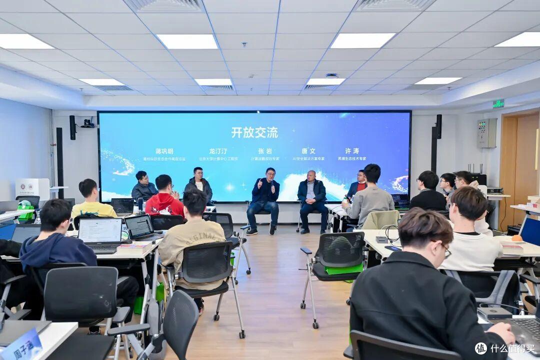 一档对话节目道出高校有「为」,昇腾与高校共创培育顶尖AI人才