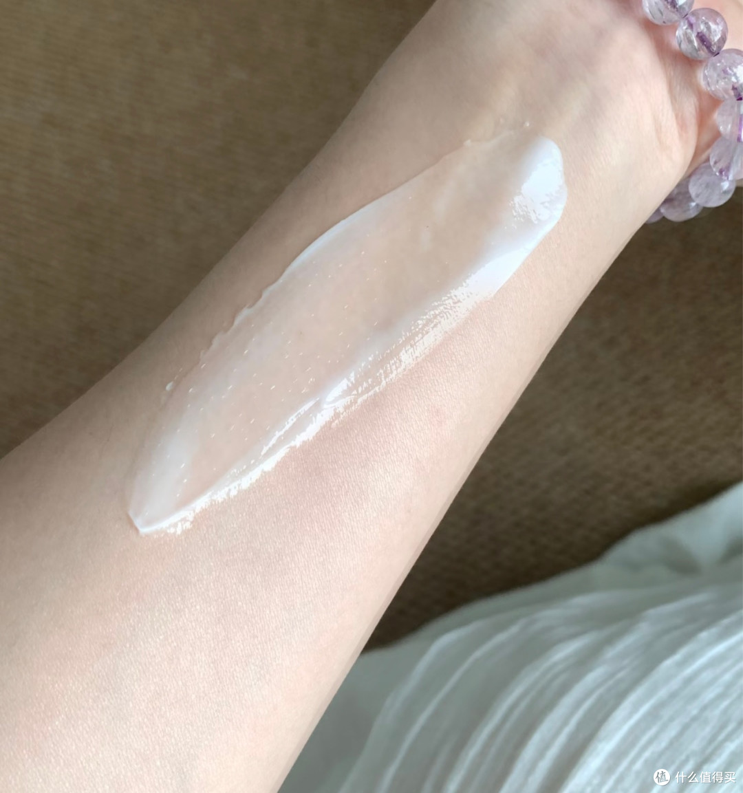 美加净皎皎玉兰香护手霜体验