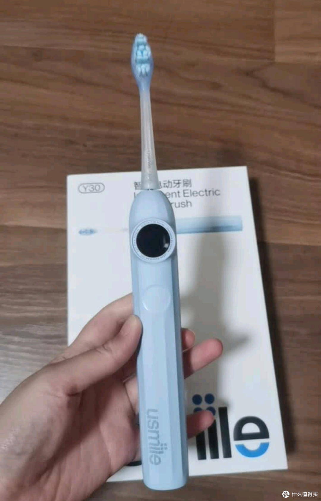 冠军同款藏心意!usmile Y30青釉绿,生日送礼的心动之选