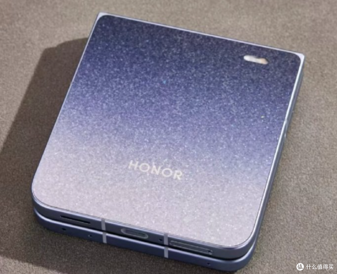 荣耀更激进了,1TB+5500mAh+2亿像素,高端旗舰降至“新低价”