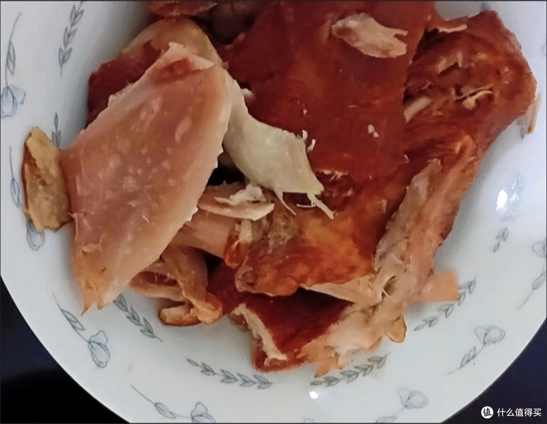 北京烤鸭:千年古都的味觉传奇