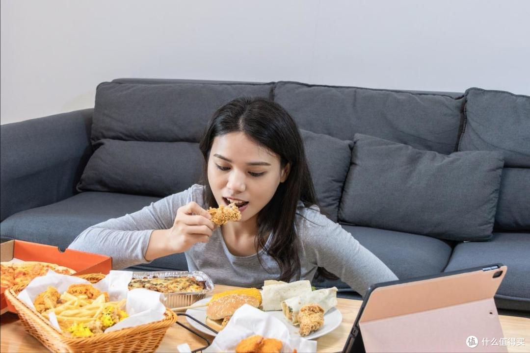 中国8大垃圾食品排行榜!有人天天吃,劝你要忌嘴,家里有赶紧扔