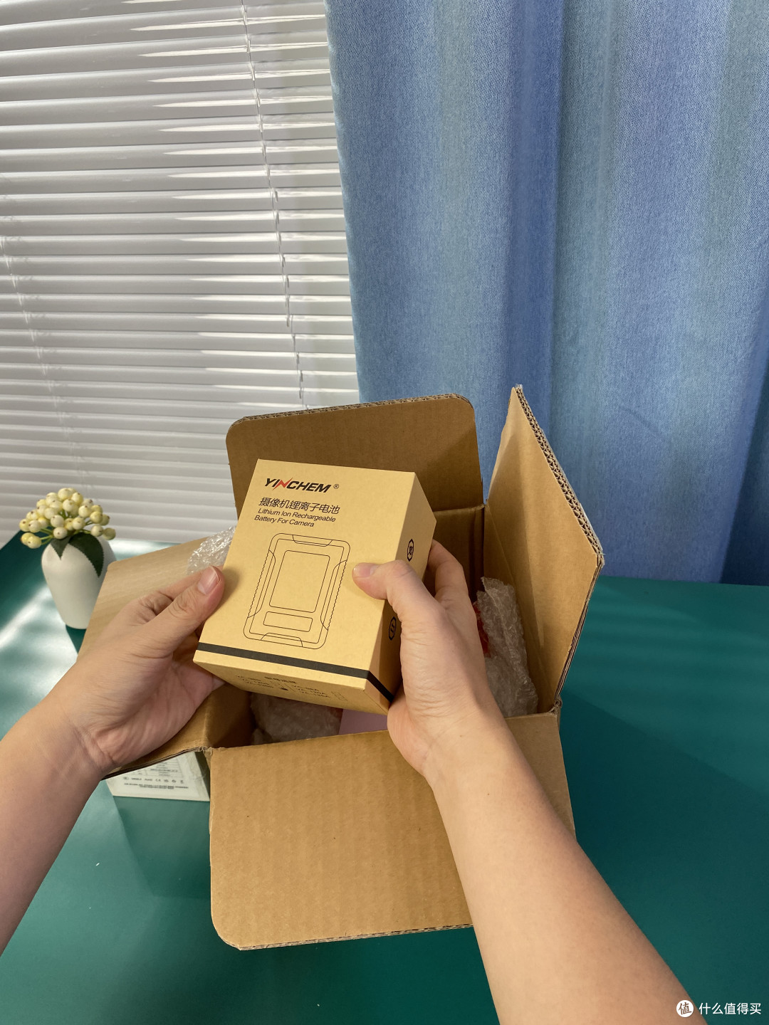 开箱笔记24:影视电池影宸V口YC-C135S开箱体验