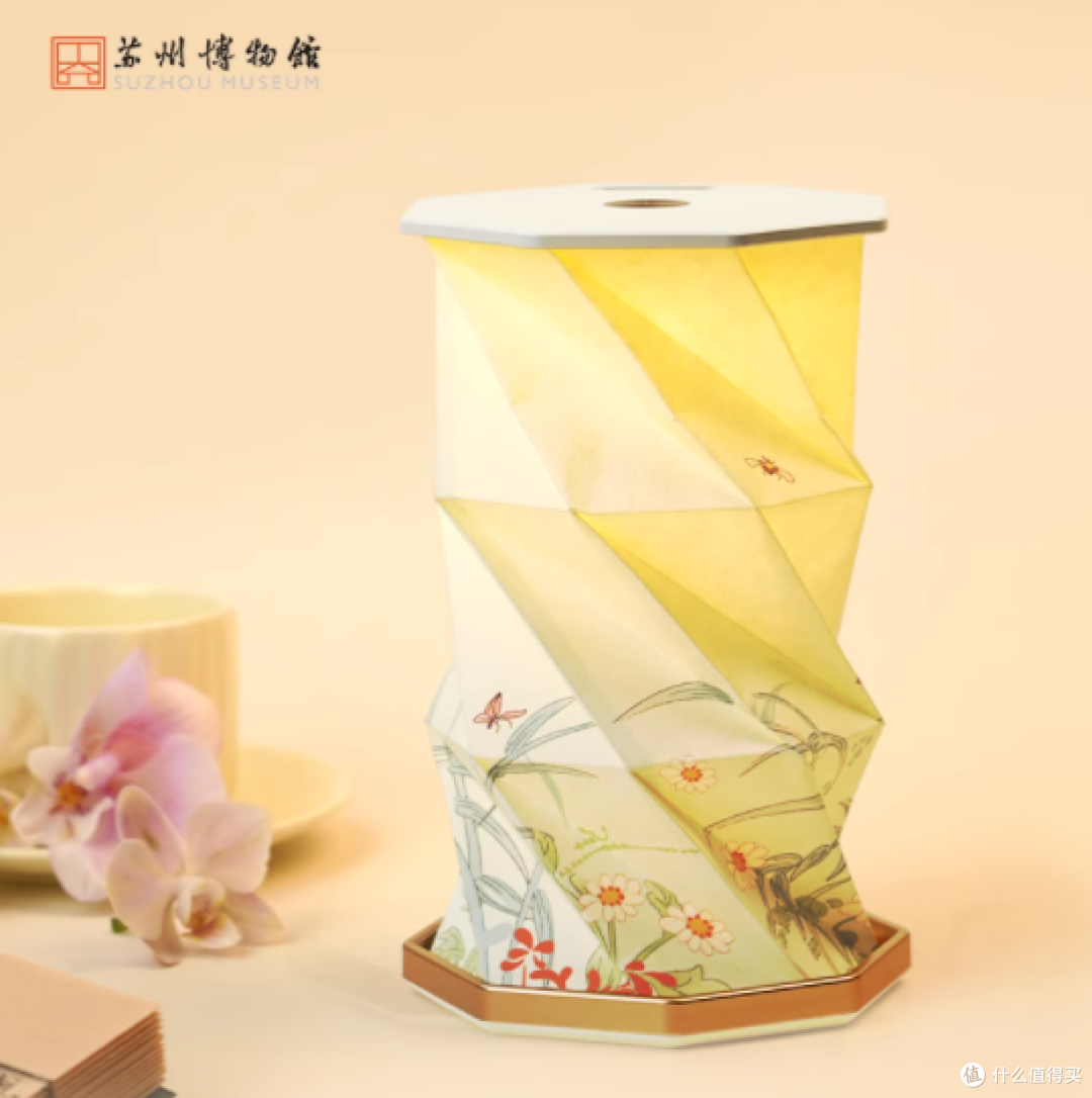 💡把江南花鸟搬进卧室!苏博这盏灯让失眠夜都温柔了