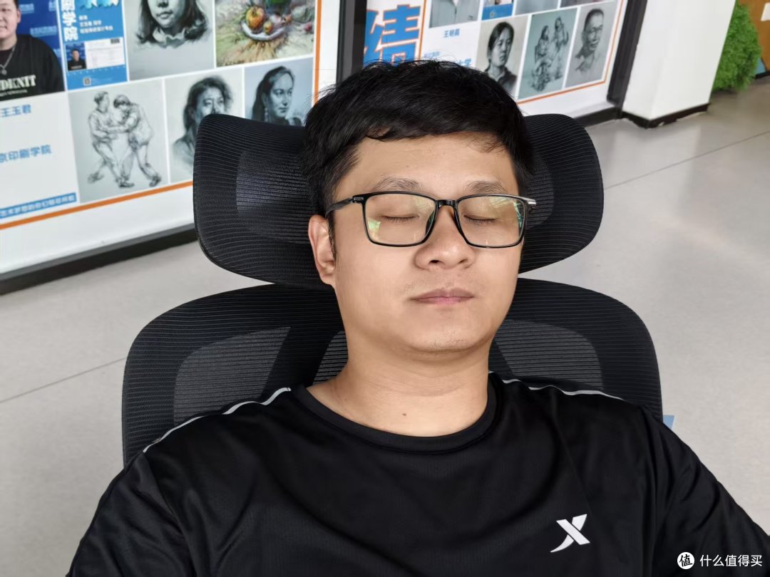 久坐腰酸背痛?这款夏草木Fit2人体工学椅让我坐了就不想起来!