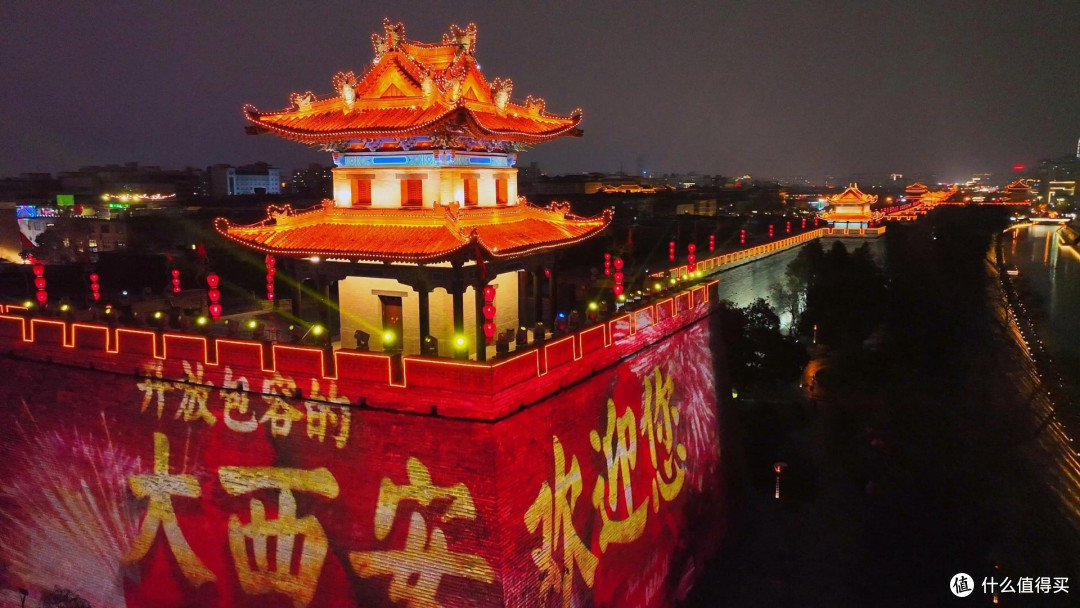 古都秋韵!大雁塔夜光与城墙骑行的诗意邂逅
