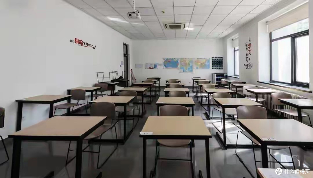 多地分流中小学教师,铁饭碗变形记:当教师编制遇上人口“熊市”