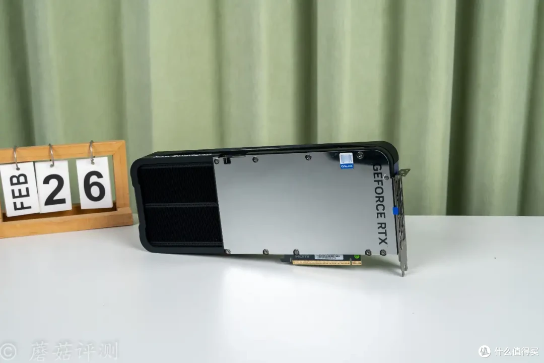 或50系高端显卡中值得入的一款、影驰RTX 5070 Ti星曜NOX OC显卡