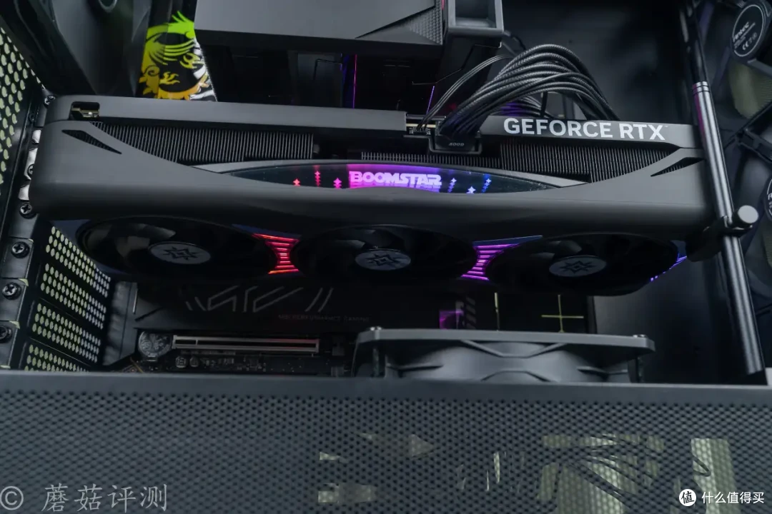 或50系高端显卡中值得入的一款、影驰RTX 5070 Ti星曜NOX OC显卡