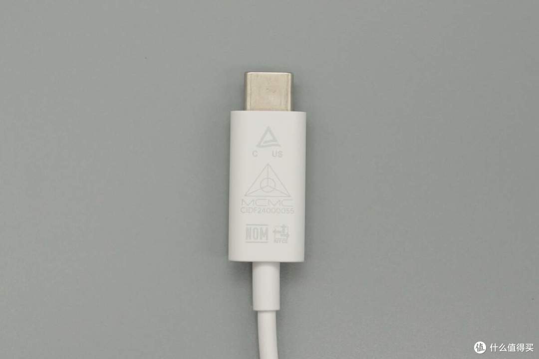 完美适配iPhone 17系列新机,谷歌25W Qi2.2磁吸无线充电器拆解