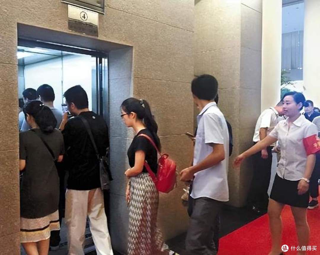 我卖掉顶楼，换成“1楼带院子”的房子，才发现二者天差地别！