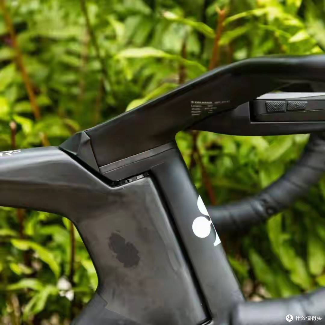 波加查的2025世锦赛冠军战车 背后藏着什么黑科技？骑行运动什么值得买 