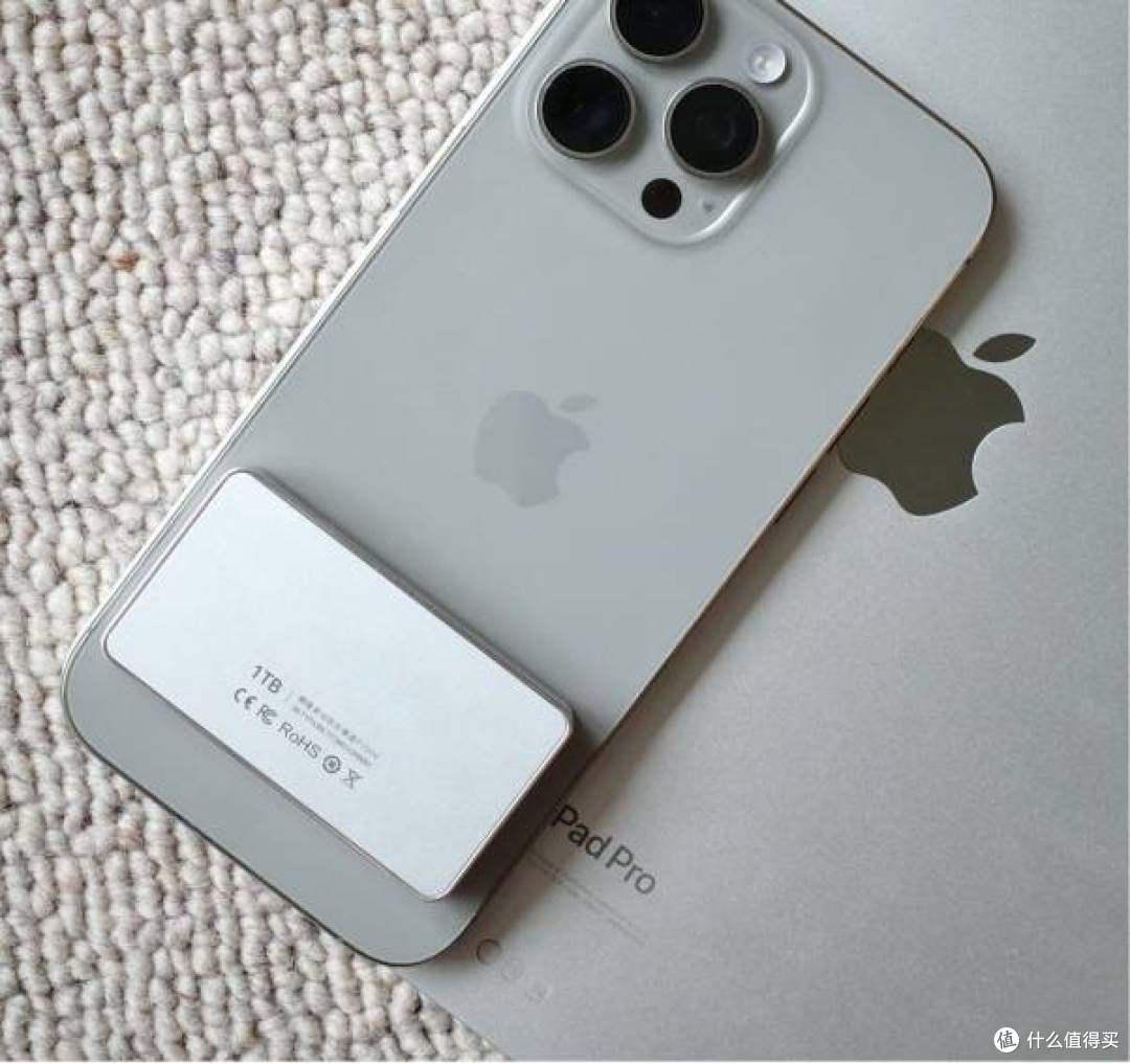 M5 iPad Pro将至,腾隐P2000如何解锁创作者的存储自由?