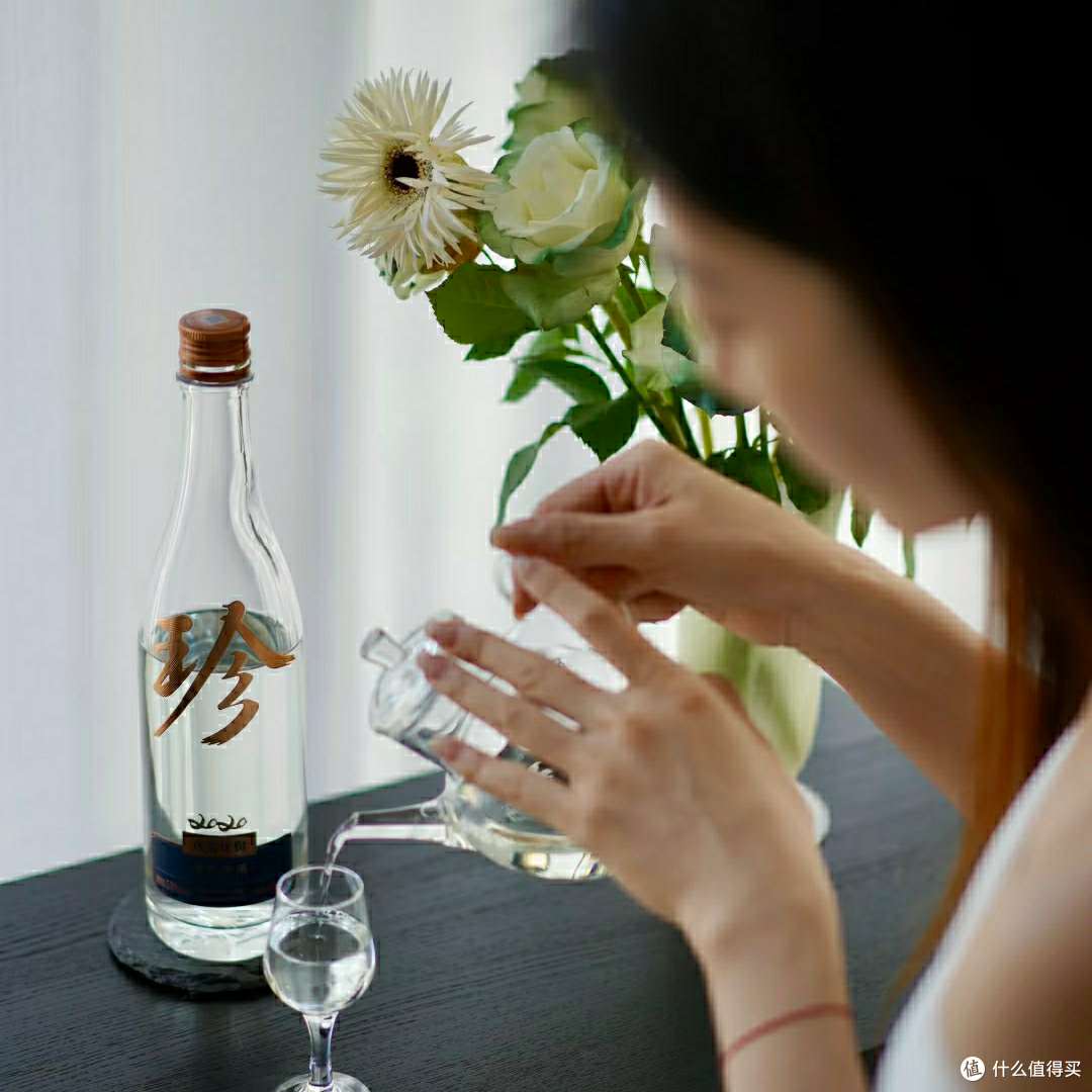 好酒配中秋,珍酒敬相逢!