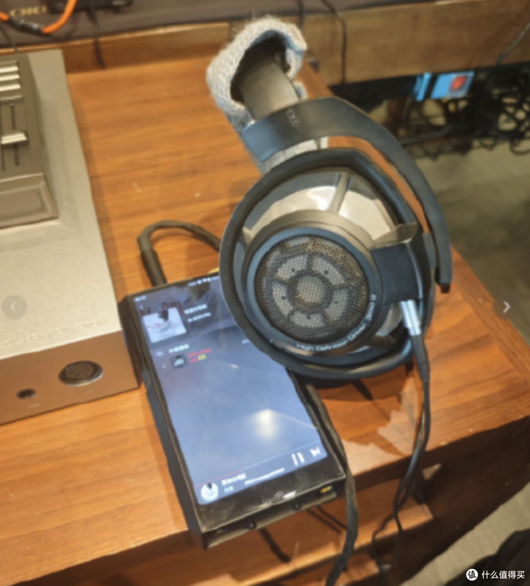 疯狂2025!旗舰机井喷,HiFi播放器也把“牙膏”挤爆了?