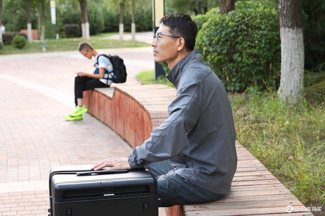 单导多光谱防晒三合一遮热服,重新定义夏日防晒科技