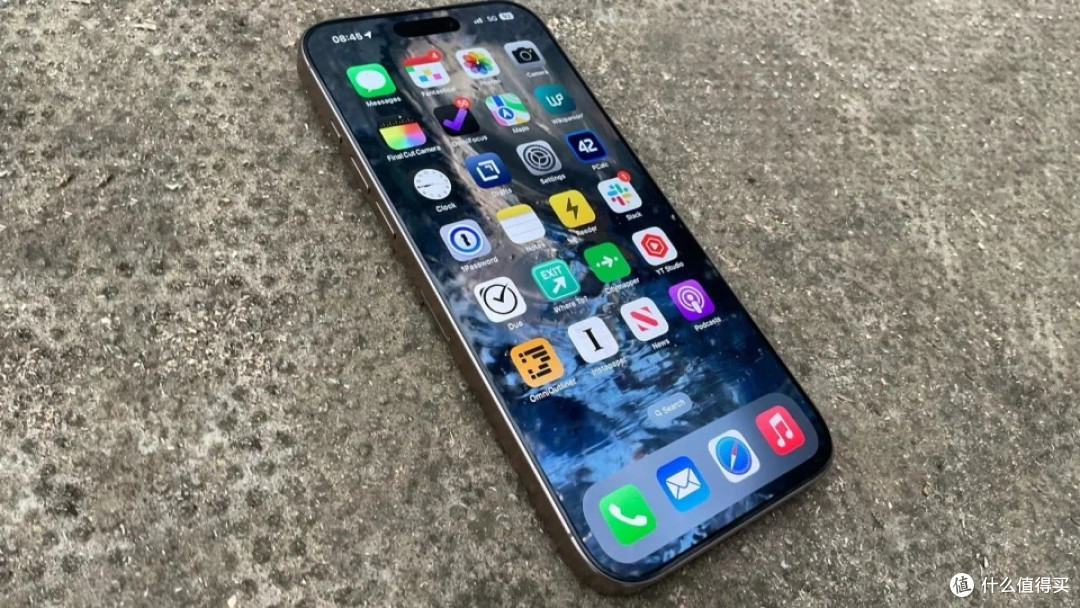 iPhone16ProMax售价“大跳水”,512GB跌价2301元,17Pro不香了