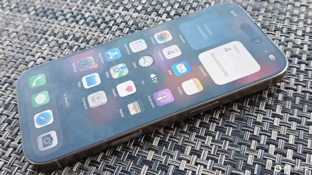 iPhone16ProMax售价“大跳水”,512GB跌价2301元,17Pro不香了