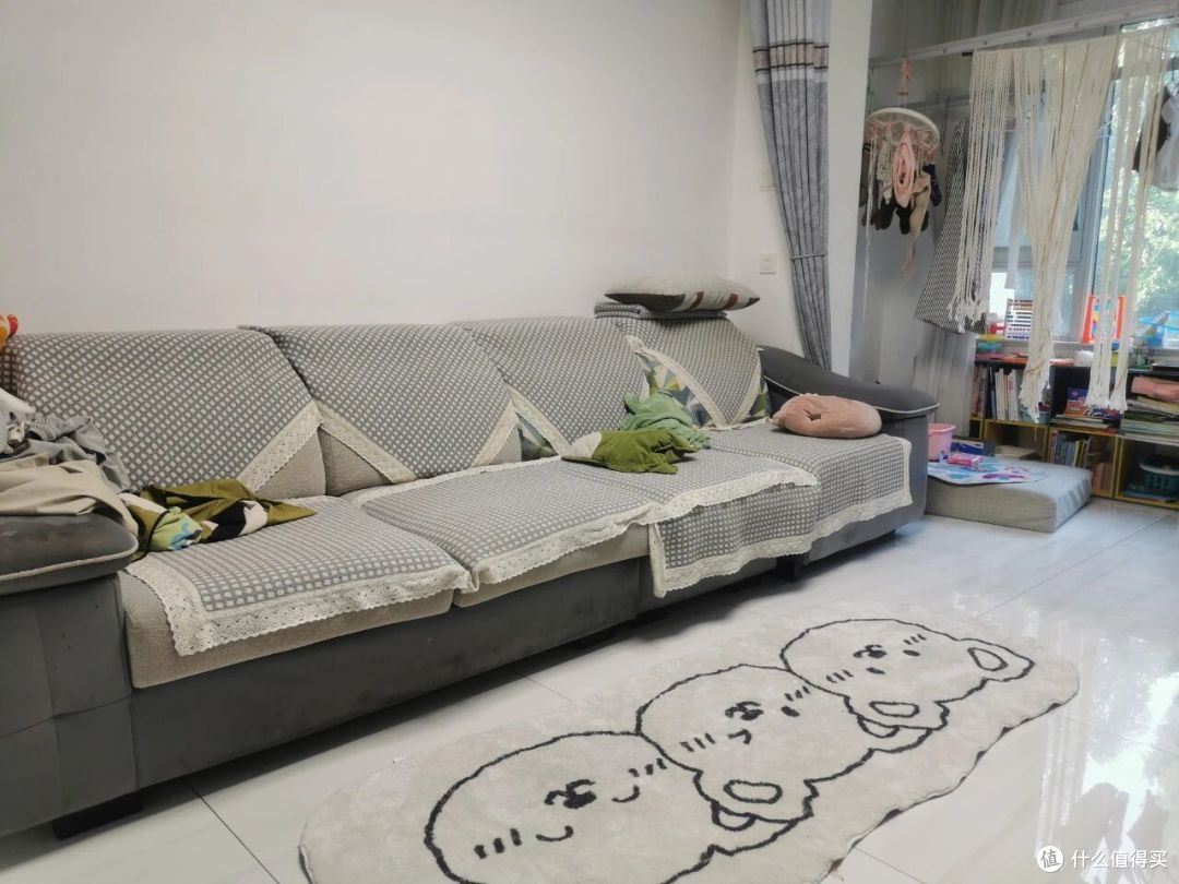 入住一年才明白:客厅里看似很合理的设计,往往最让人一言难尽!