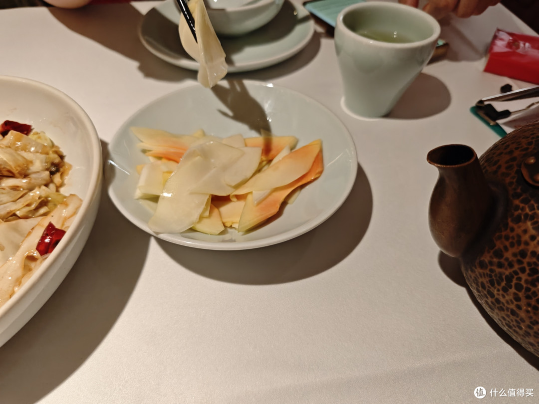 祝大家国庆节快乐!烟火与热爱:一餐一世界,一玩一人生!