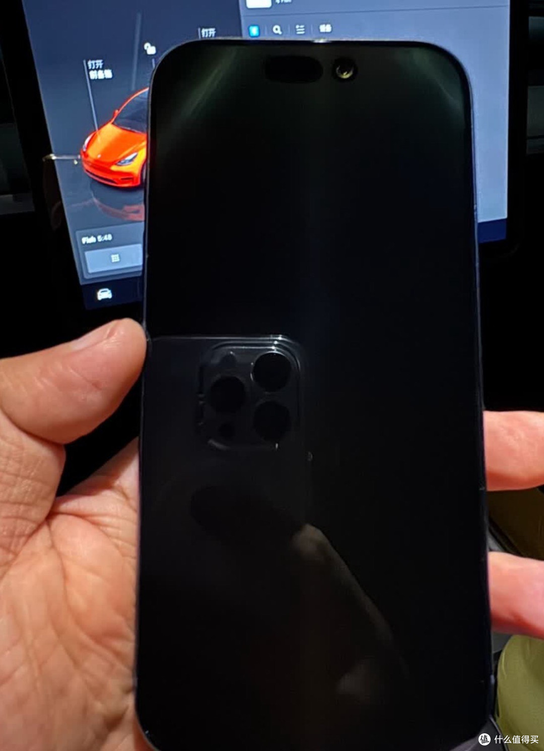 iPhone 17 Pro:手感厚重但扎实