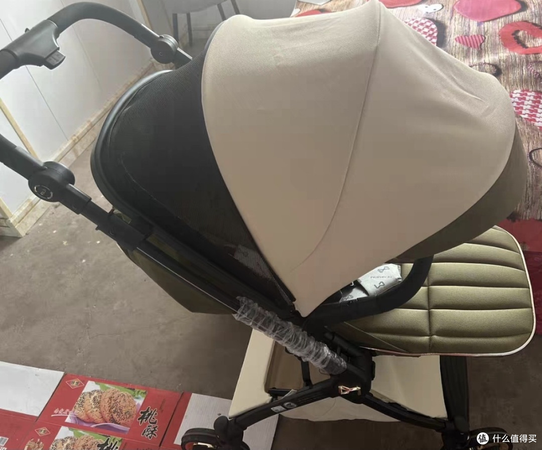 DearMom罗马假日婴儿车:轻便与舒适兼备