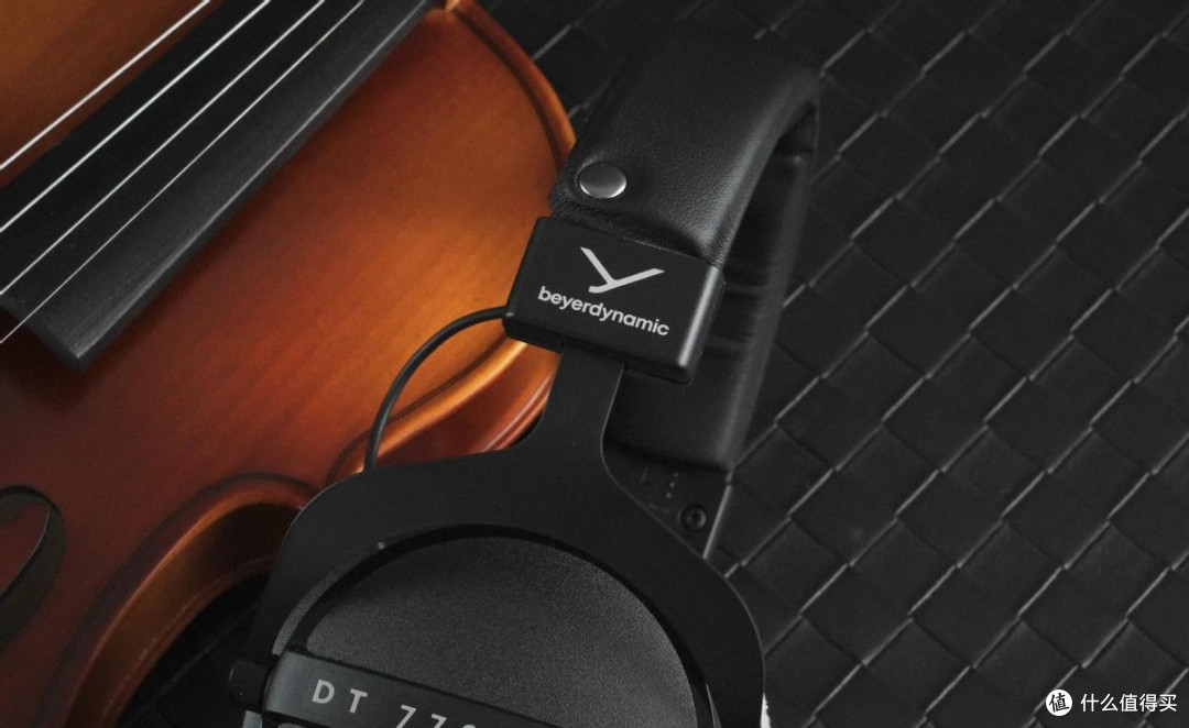 监听与欣赏音乐两不误!评拜雅DT770 PRO X头戴式录音棚专用耳机