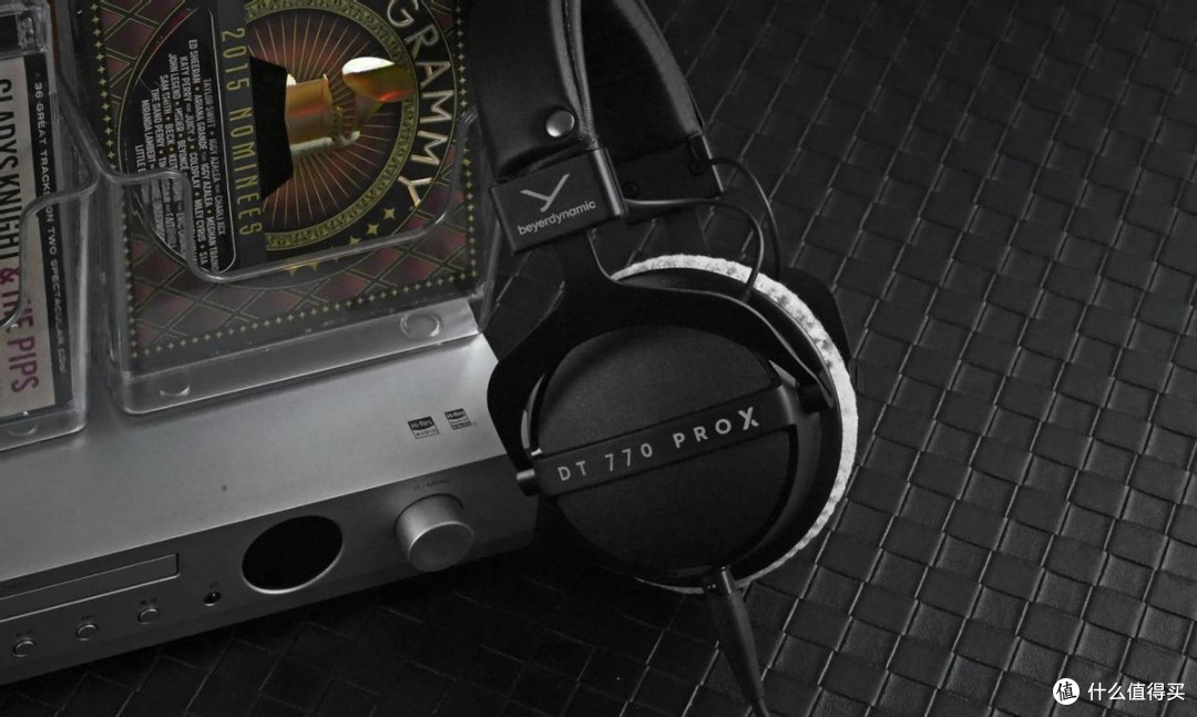监听与欣赏音乐两不误!评拜雅DT770 PRO X头戴式录音棚专用耳机