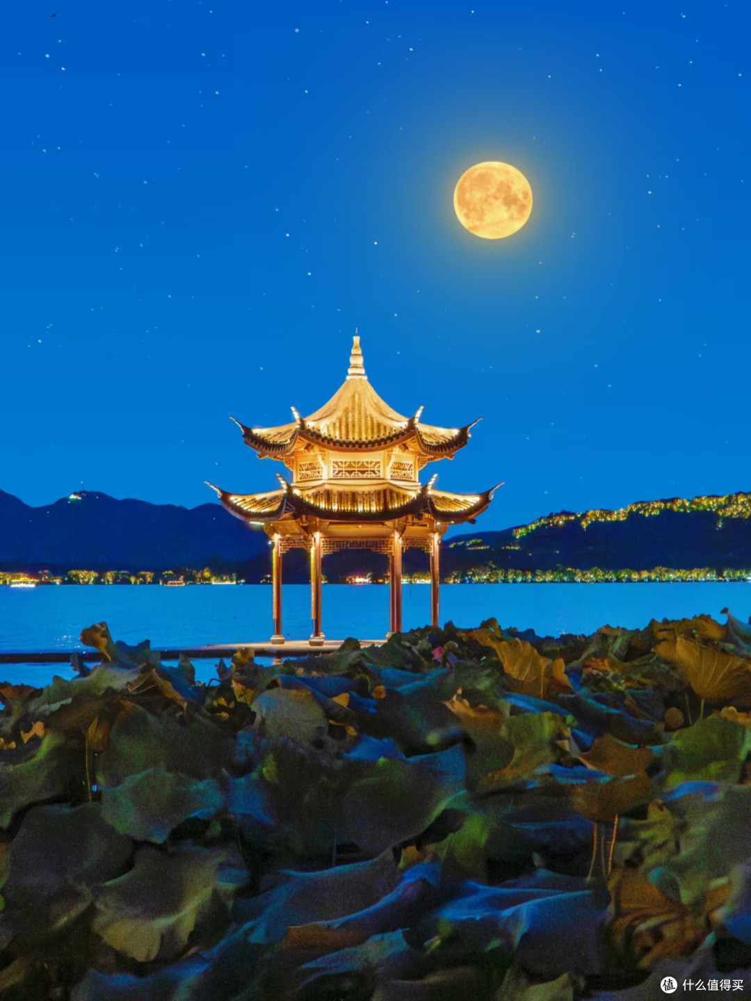中秋夜游西湖后,我摸清了国庆不累又出片的「错峰路线」
