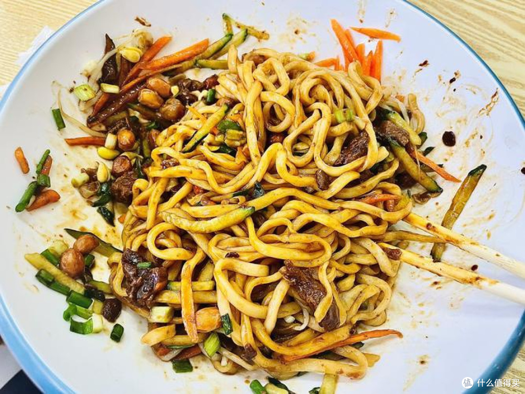 寻味京城!北京炸酱面,一口入魂的经典