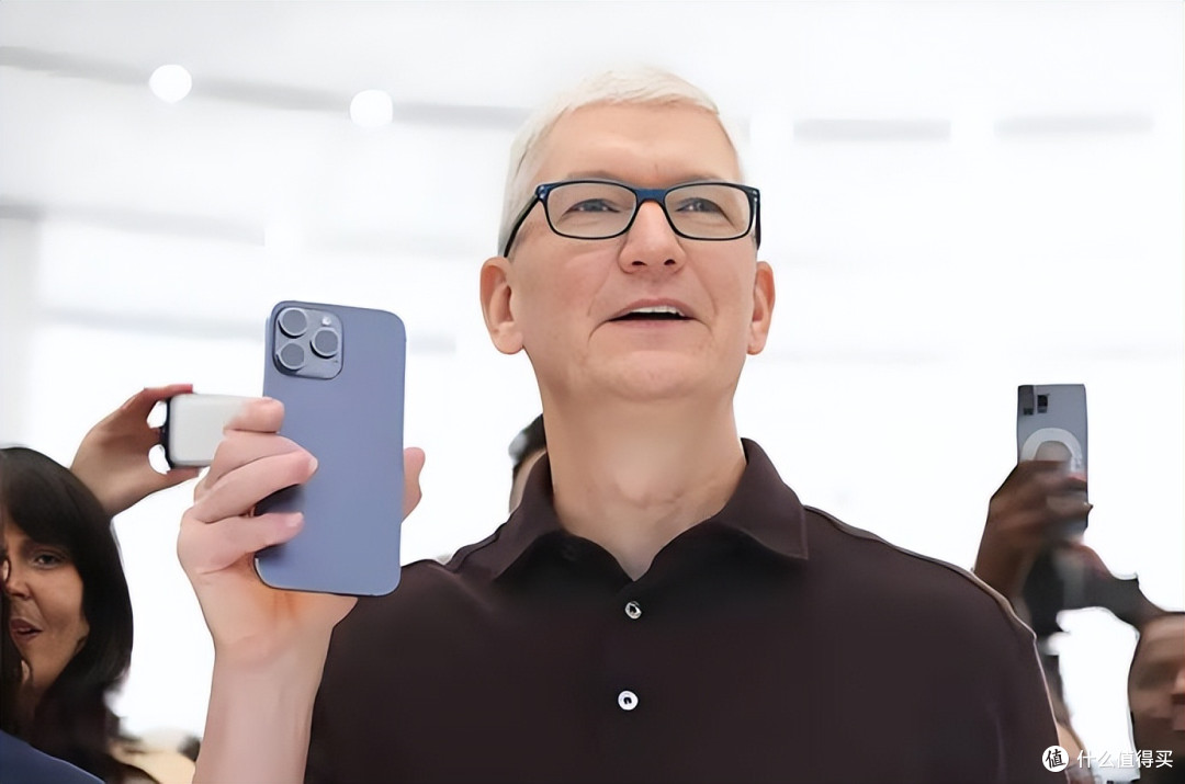 库克“加量不加价”,iPhone 17 Pro遥遥领先,流畅用5年!