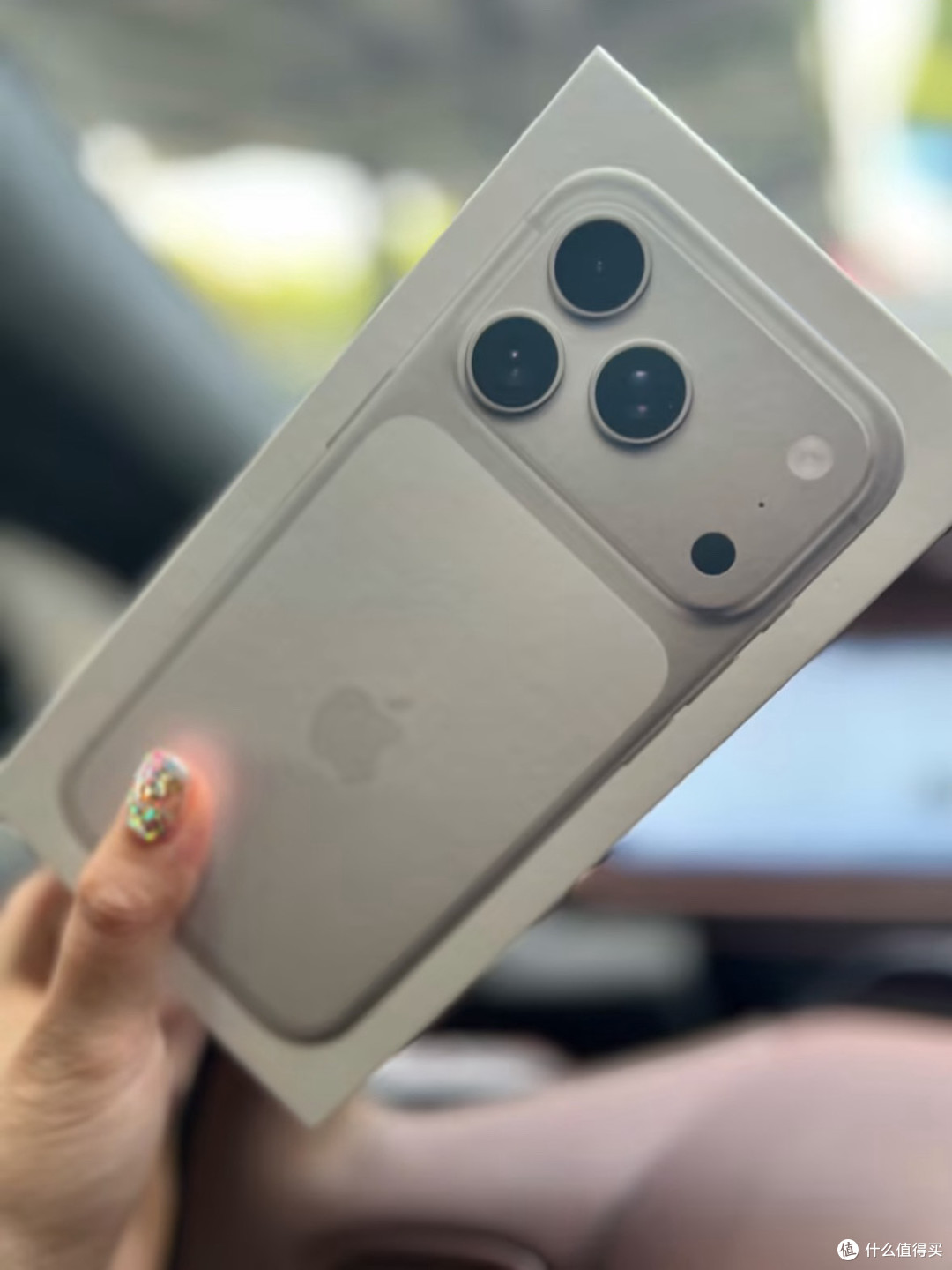 设计取舍与价格策略引争议,iPhone 17短板明显