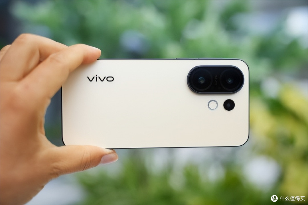 vivo小屏旗舰，6500mAh+IP69满级防水+三主摄，跌至2769元